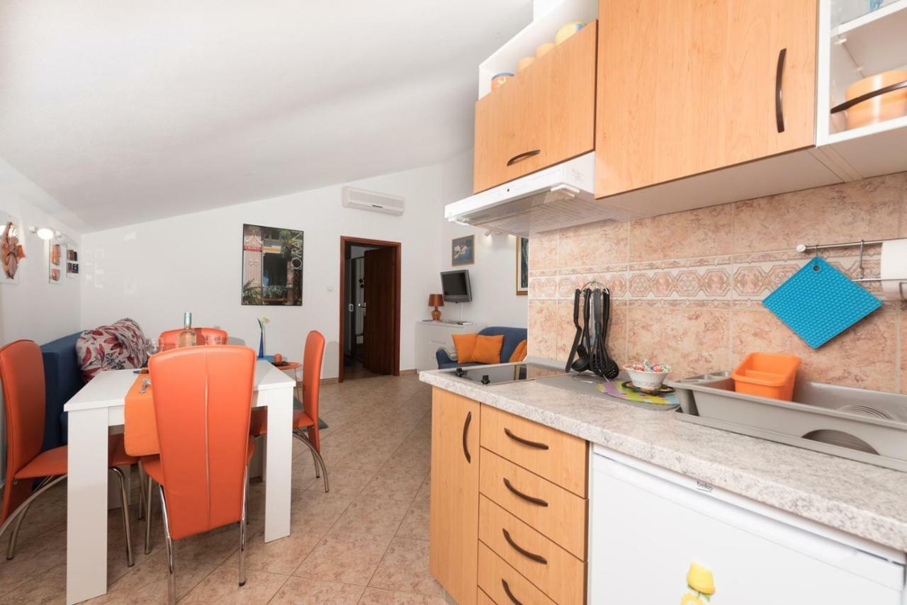 Apartments Villa Zara Ловран Екстер'єр фото